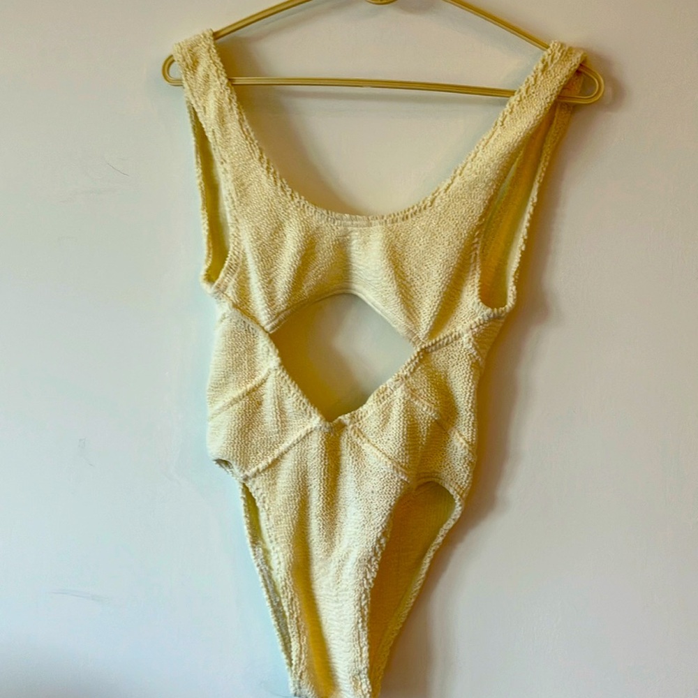 Vintage 80s Liza Bruce cream swimsuit
